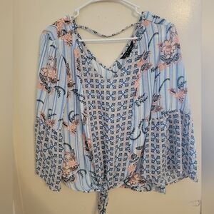 Womens Zac & Rachel Vneck Bell Sleeve Blouse Sz Medium